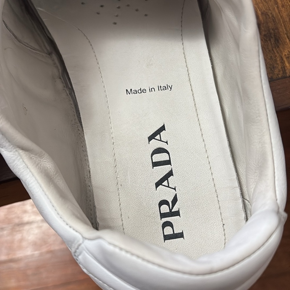 Sleek Prada athletic/club lace-ups - Picture 5 of 9